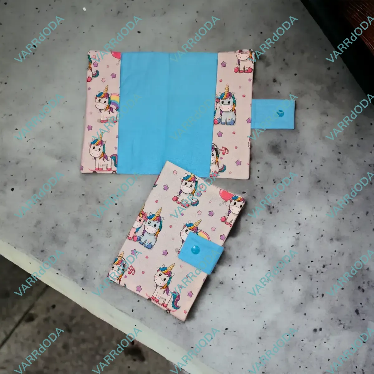 Szivárvány unikornis EÜ kiskönyv borító