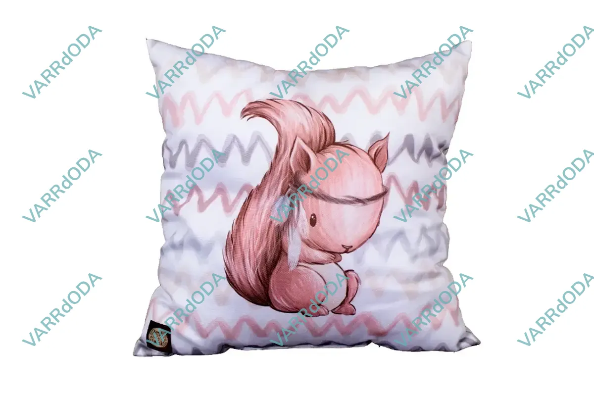 Fehér erdő- mókus díszpárna