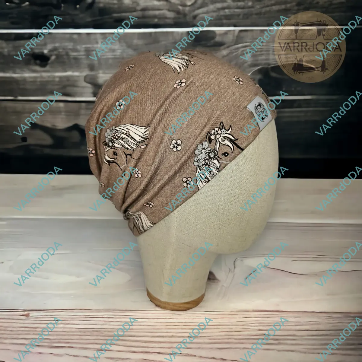 Barna lovacska lezser sapka