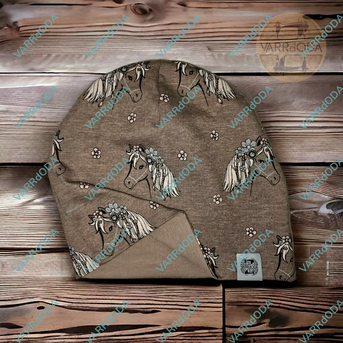 Barna lovacska lezser sapka